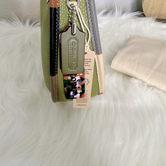 Olive Green Multi Ergo Bag In Coachtopia Leather with Dust Bag - Picture 3 of 5